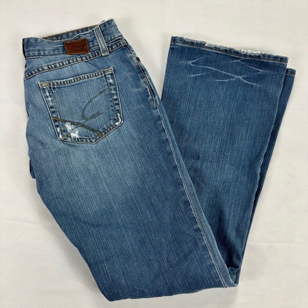 Bootcut Women's Jeans in Medium Blue - [Brand Unspecified]